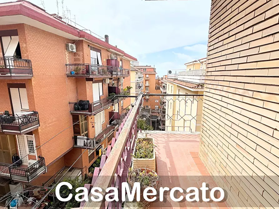 Immagine 32 di Quadrilocale in vendita  in Via Orazio a Albano Laziale