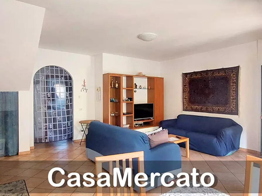 Immagine 5 di Bilocale in vendita  a Rocca Di Papa