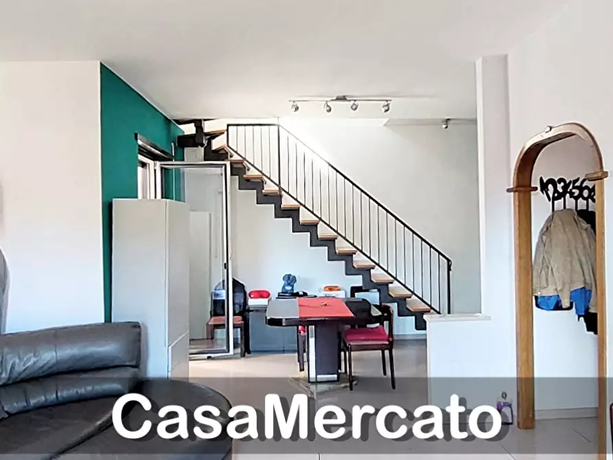 Immagine 6 di Trilocale in vendita  in Via IV Novembre a Rocca Di Papa