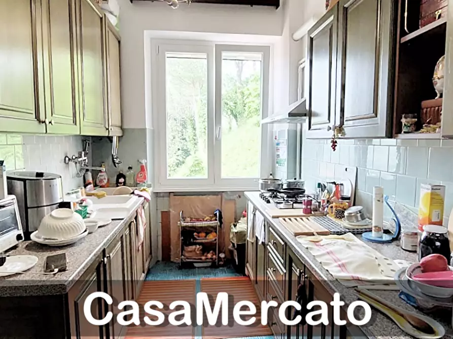 Immagine 11 di Bilocale in vendita  in Via Lucatelli a Rocca Di Papa