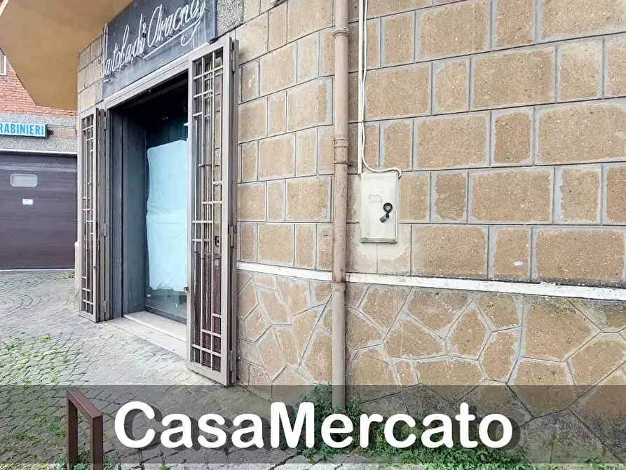 Immagine 20 di Locale commerciale in affitto  in Via Frascati a Rocca Di Papa
