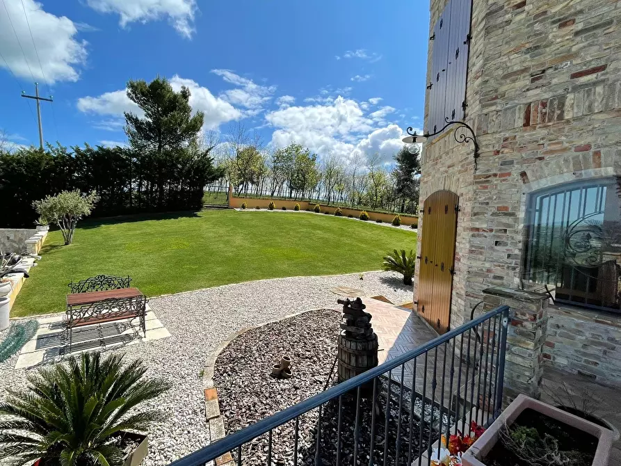 Immagine 40 di Casa indipendente in vendita  a Morro D'oro