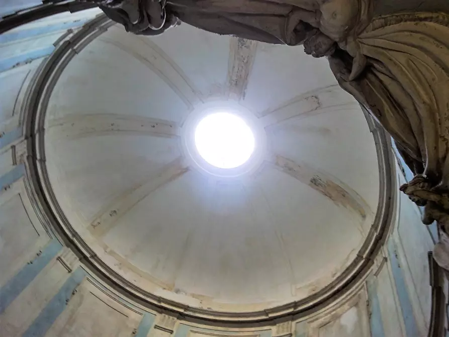 Immagine 5 di Palazzo in vendita  a Firenze