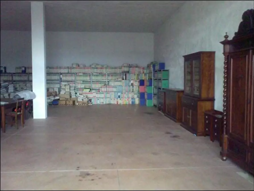 Immagine 1 di Laboratorio in vendita  in c.da san giovanni a Colonnella