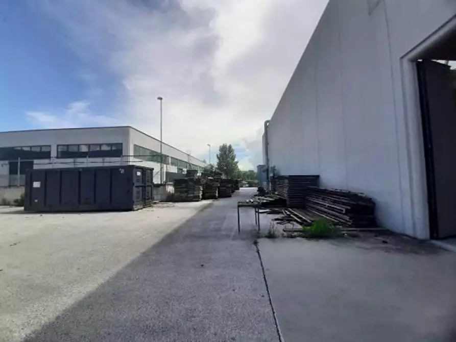 Immagine 5 di Capannone industriale in vendita  in via dell'industria 5-7 a Castelplanio