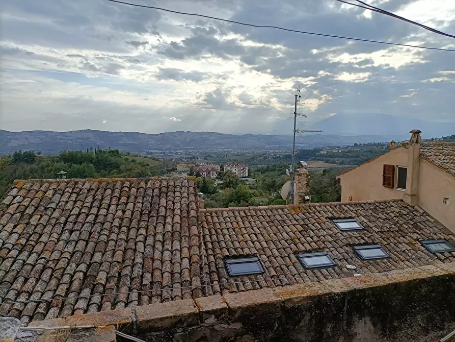 Immagine 10 di Casa indipendente in vendita  a Monsampolo Del Tronto