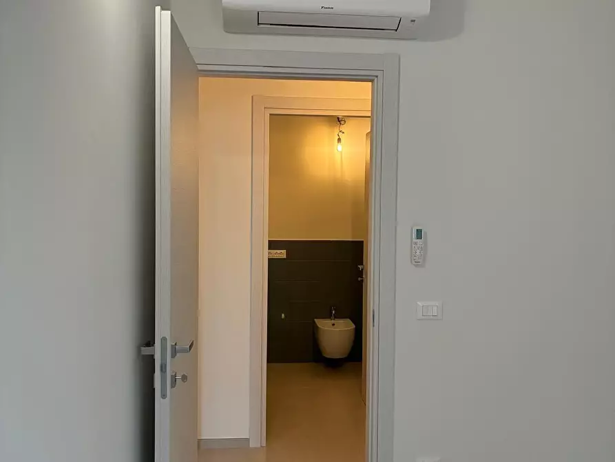 Immagine 13 di Appartamento in affitto  a San Benedetto Del Tronto