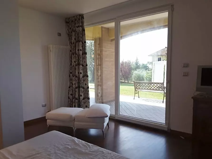 Immagine 16 di Casa indipendente in vendita  a Castorano