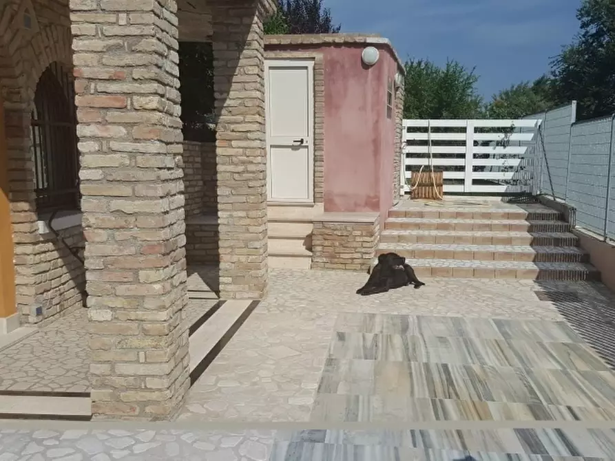 Immagine 22 di Villa in vendita  a Tortoreto