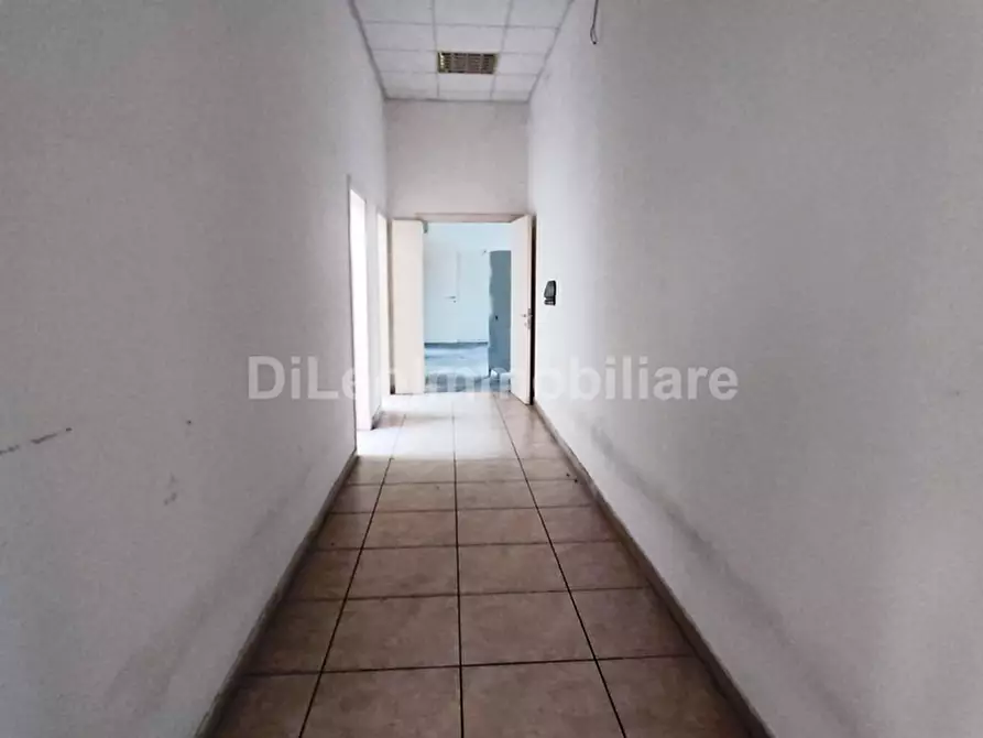 Immagine 13 di Attività artigianale in vendita  a Ascoli Piceno