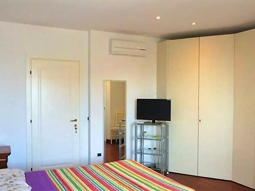 Immagine 21 di Casa indipendente in vendita  a San Benedetto Del Tronto