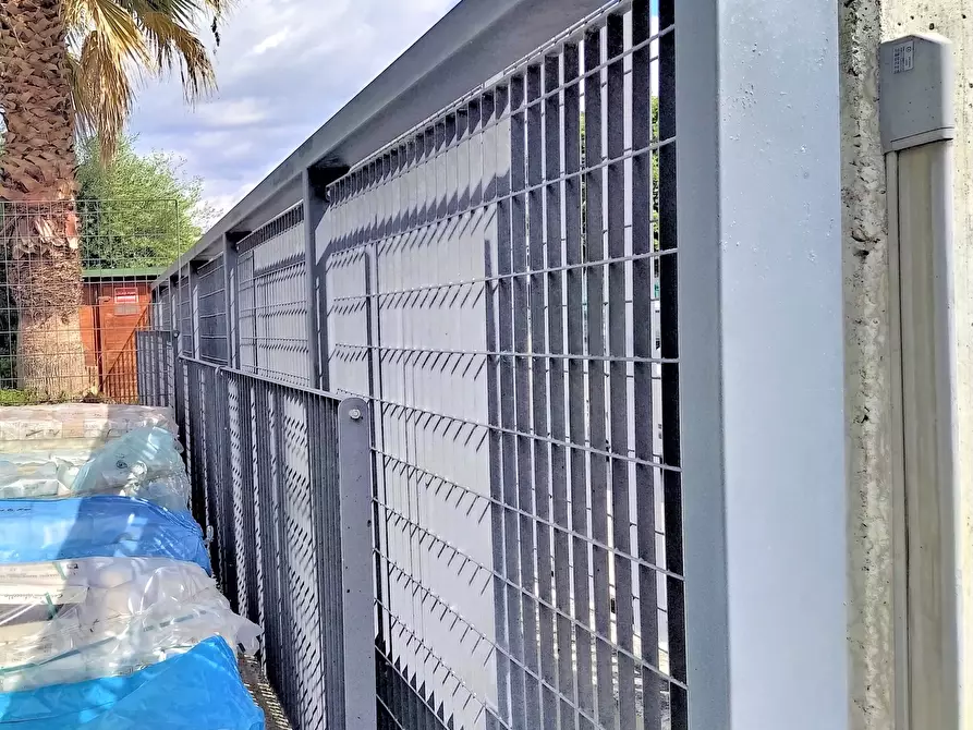 Immagine 7 di Locale commerciale in vendita  a Spinetoli