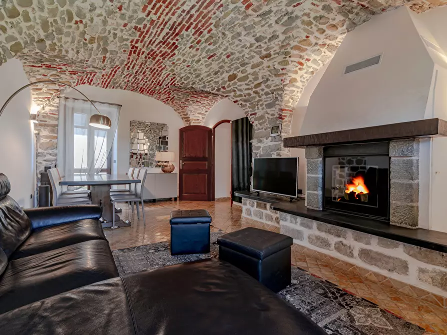 Immagine 19 di Casa indipendente in vendita  a Sarzana