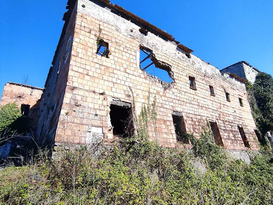 Immagine 18 di Palazzo in vendita  a Fisciano