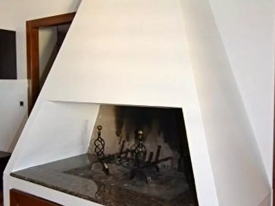 Immagine 19 di Locale commerciale in vendita  a Monteprandone