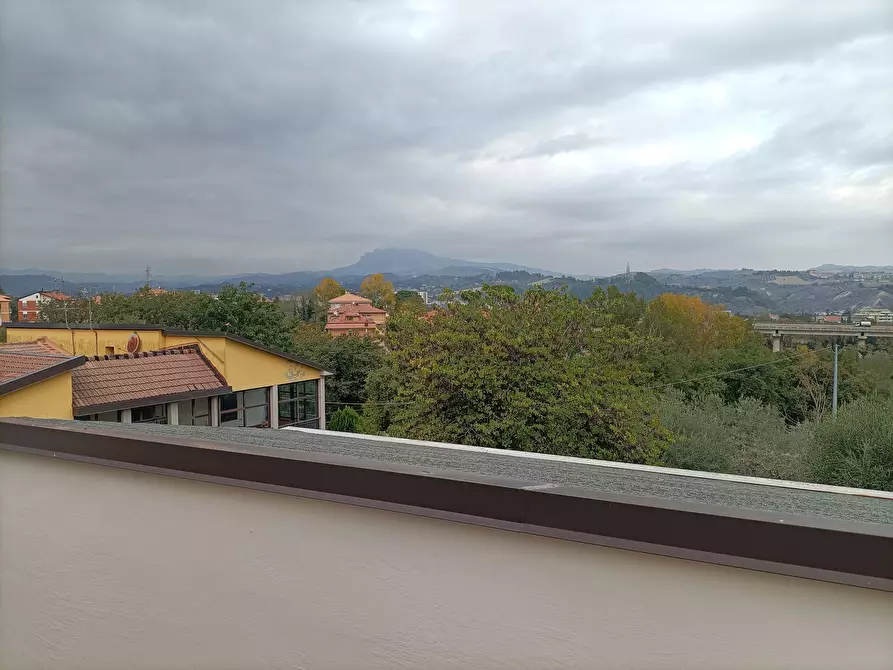 Immagine 27 di Casa indipendente in vendita  a Folignano