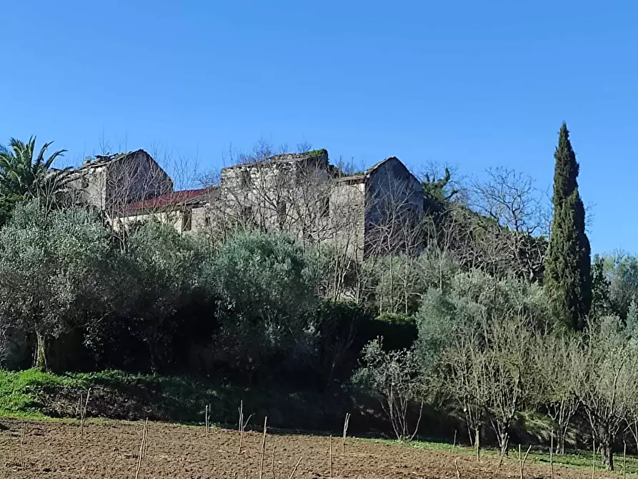 Immagine 39 di Palazzo in vendita  a Fisciano