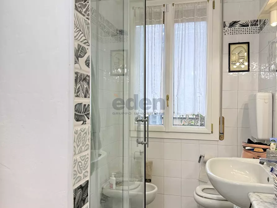 Immagine 25 di Trilocale in vendita  in viale vittorio veneto 102 a Modena