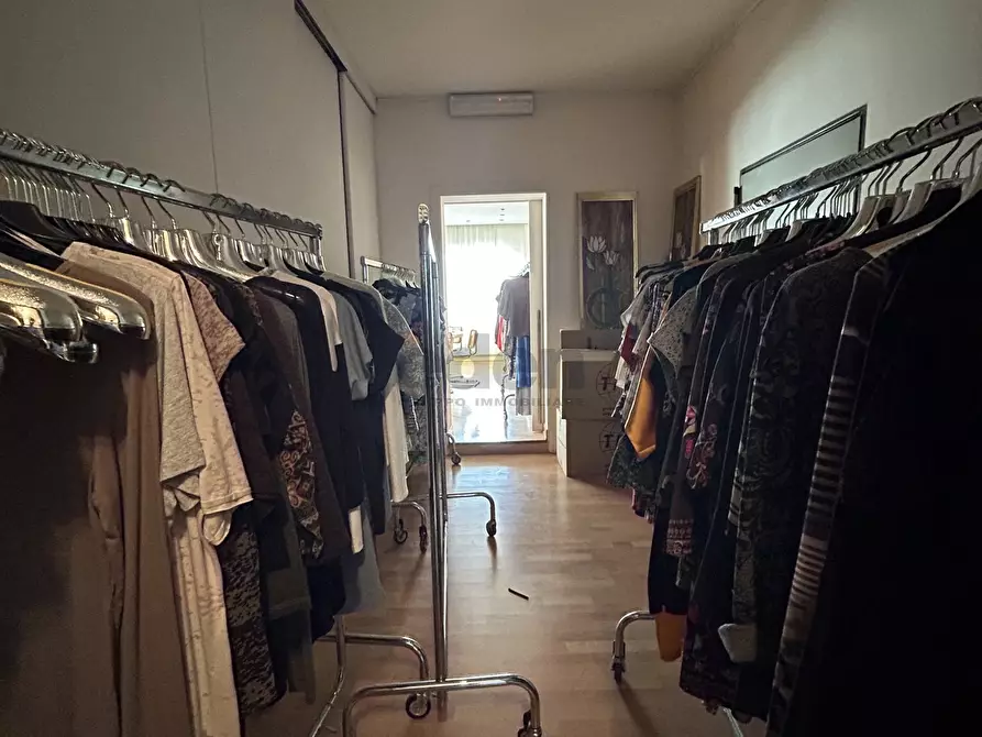 Immagine 51 di Ufficio in affitto  in Via Vittorio Bottego 49 a Modena