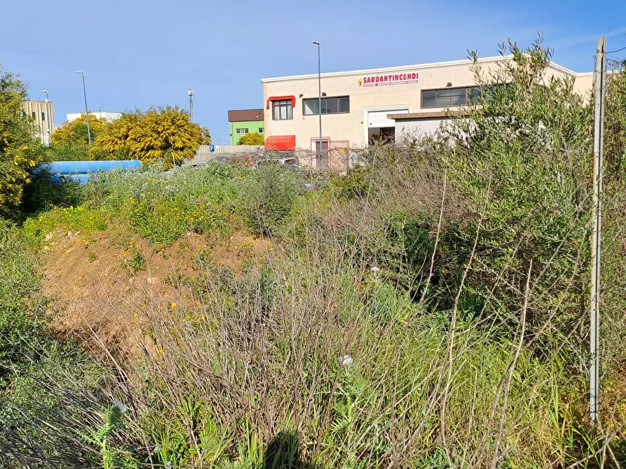 Immagine 11 di Terreno industriale in vendita  a Selargius