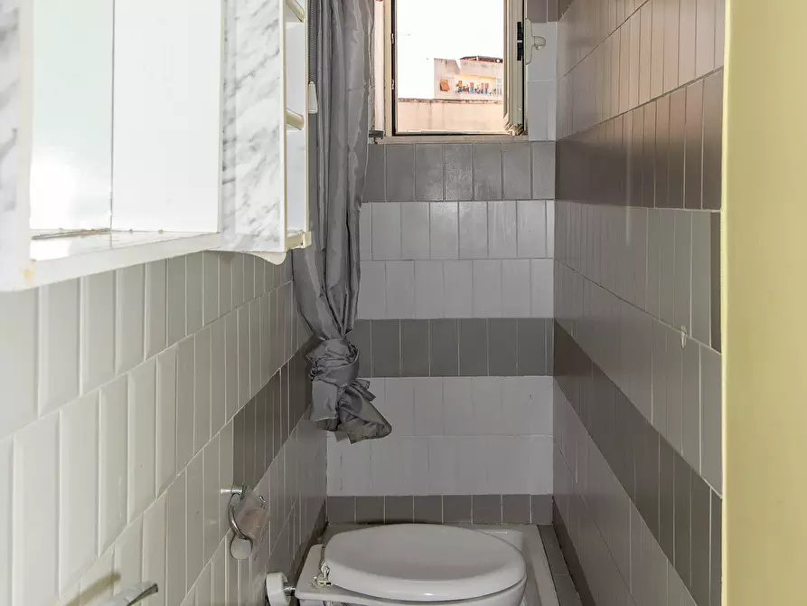 Immagine 10 di Bilocale in vendita  a Cagliari