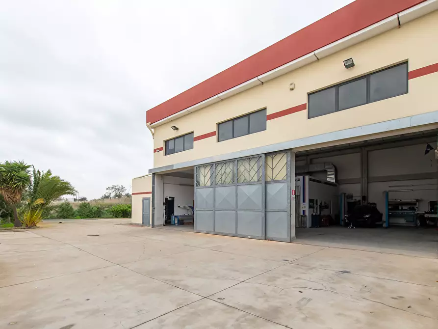 Immagine 7 di Attività artigianale in vendita  a Quartu Sant'elena