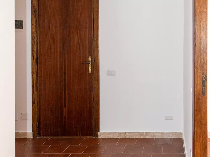 Immagine 10 di Ufficio in affitto  a Quartu Sant'elena