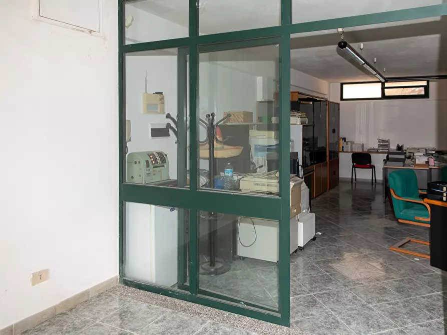 Immagine 5 di Ufficio in vendita  a Sinnai