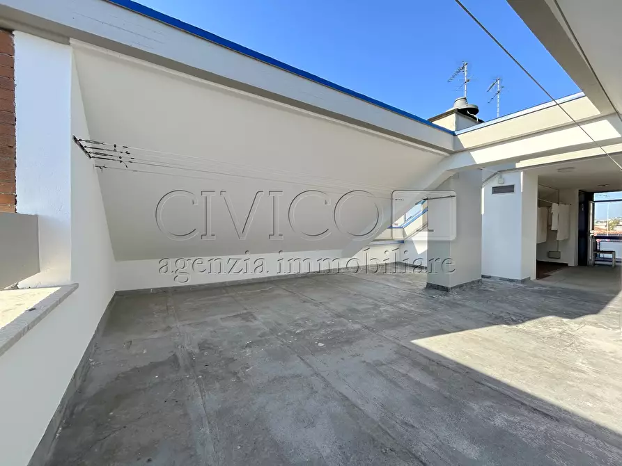 Immagine 7 di Appartamento in vendita  in Via Amba Aradam a Venezia