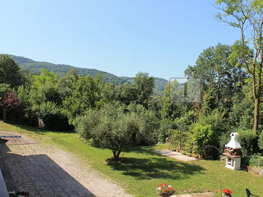 Immagine 30 di Villa in vendita  a Vicenza