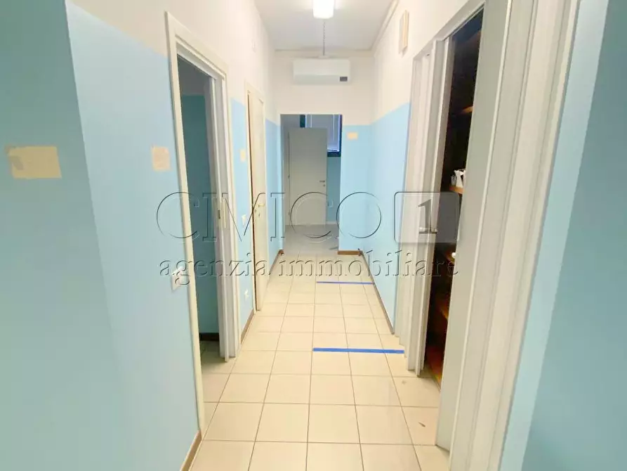 Immagine 2 di Ufficio in affitto  in Via Italia Unita 1 a Torri Di Quartesolo