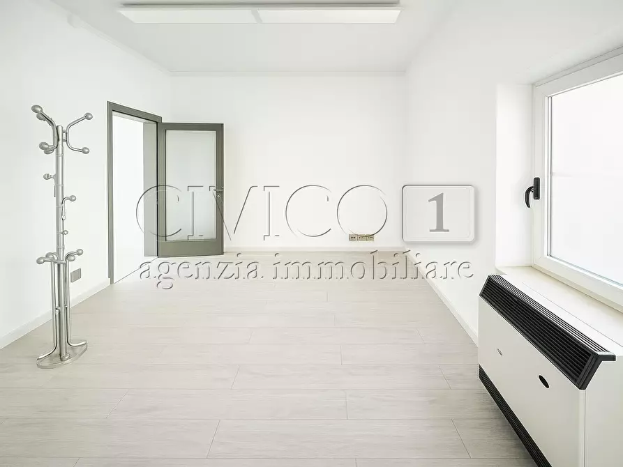 Immagine 4 di Locale commerciale in affitto  in Via Riviera Berica 61 a Barbarano Mossano