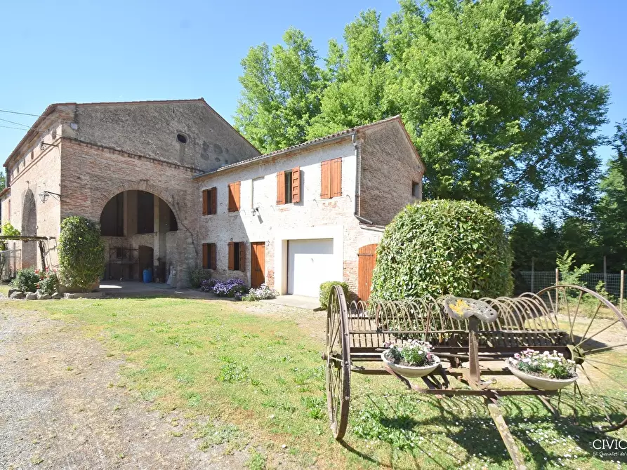 Immagine 1 di Casa indipendente in vendita  in Via Ponticelli 11 a Agugliaro