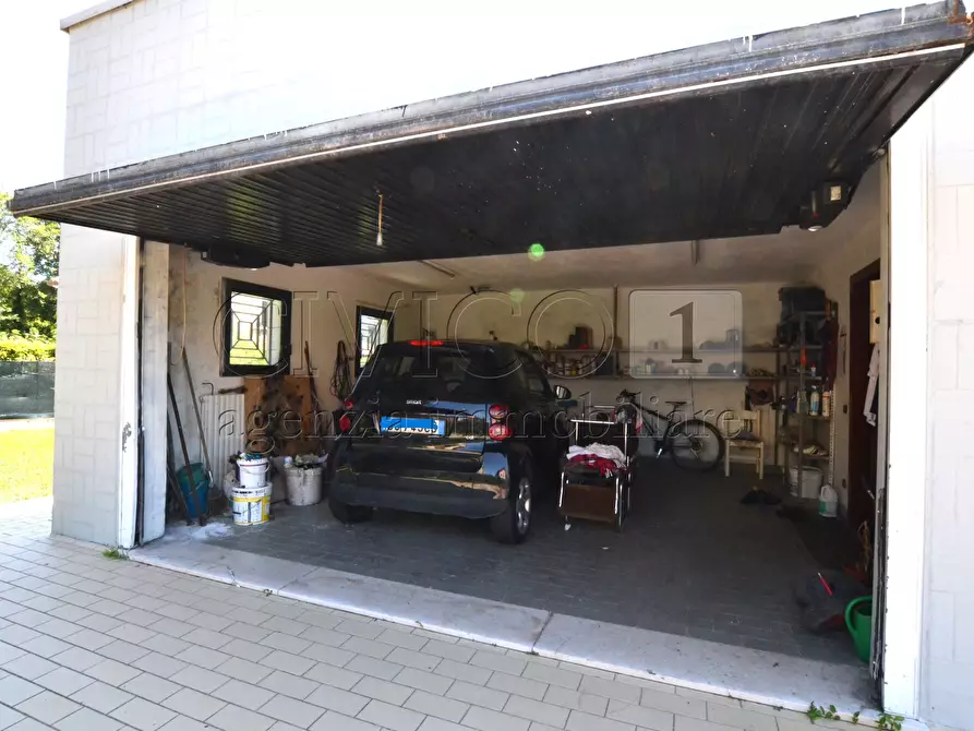 Immagine 7 di Casa bifamiliare in vendita  in via deledda 13 a Selvazzano Dentro