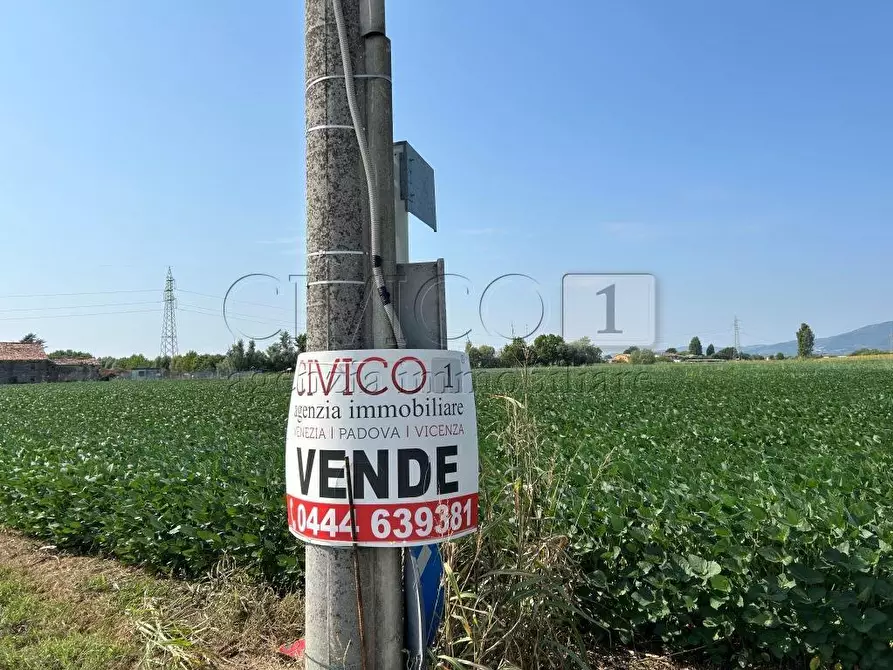 Immagine 10 di Terreno agricolo in vendita  in Via Volpara a Castegnero