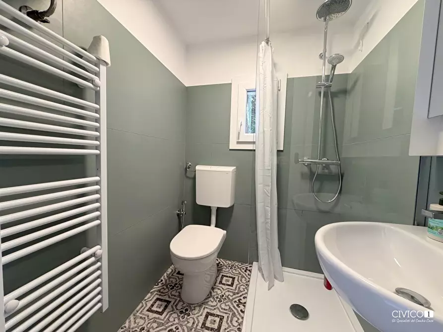 Immagine 6 di Magazzino in affitto  in Calle de Ca' Donà 2503 a Venezia