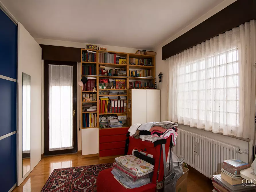 Immagine 20 di Villa in vendita  in Via Ancona 36 a Torri Di Quartesolo