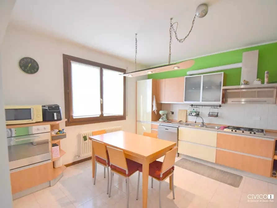 Immagine 7 di Appartamento in vendita  in Via A. Canova 26 a Gazzo Padovano