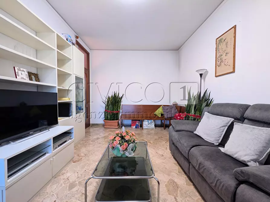 Immagine 5 di Appartamento in vendita  in Via Antonio Cantore 22 a Vicenza
