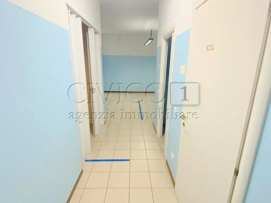 Immagine 6 di Ufficio in affitto  in Via Italia Unita 1 a Torri Di Quartesolo