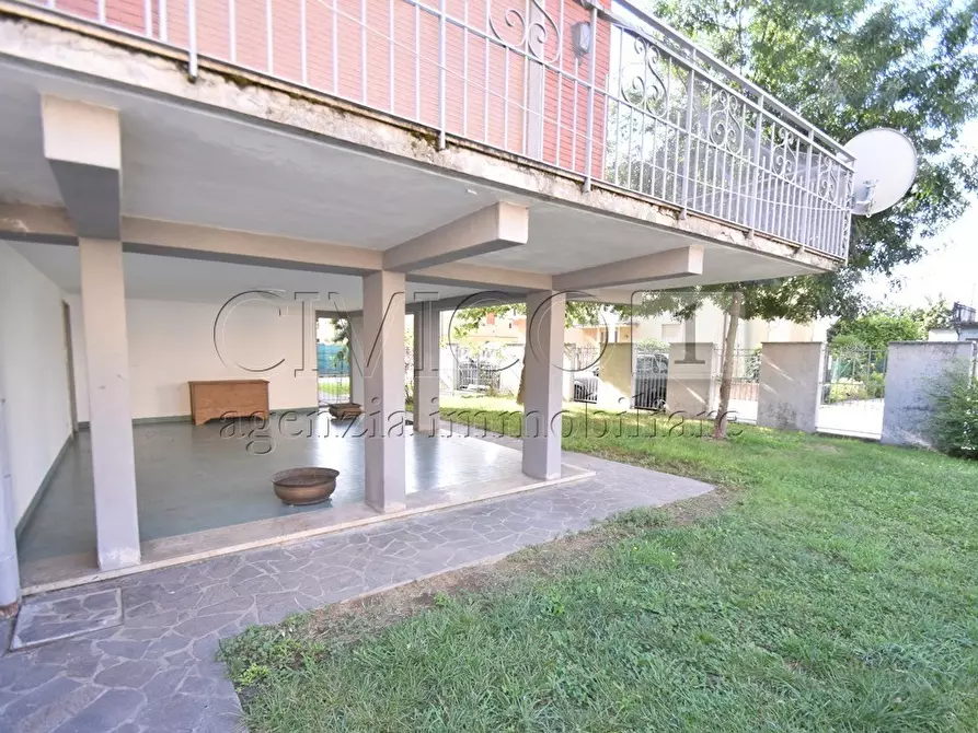 Immagine 26 di Casa bifamiliare in affitto  in ViaLE DELLA PACE 100 a Vicenza