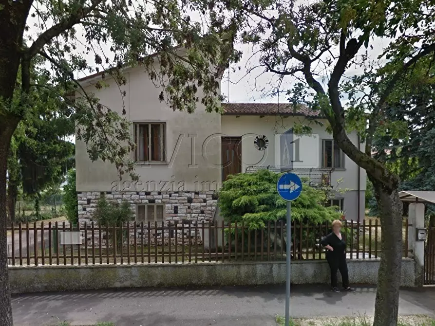 Immagine 1 di Villa in vendita  in Via Guglielmo Marconi 8 a Noventa Vicentina