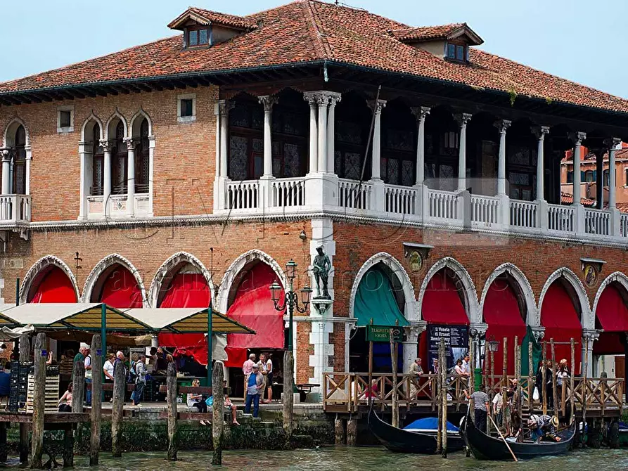 Immagine 6 di Appartamento in vendita  in Calle del Tentor a Venezia