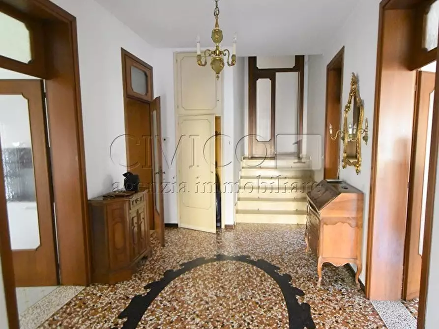 Immagine 8 di Casa bifamiliare in affitto  in ViaLE DELLA PACE 100 a Vicenza