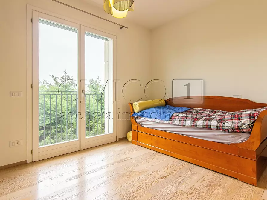 Immagine 30 di Casa bifamiliare in vendita  a Vicenza