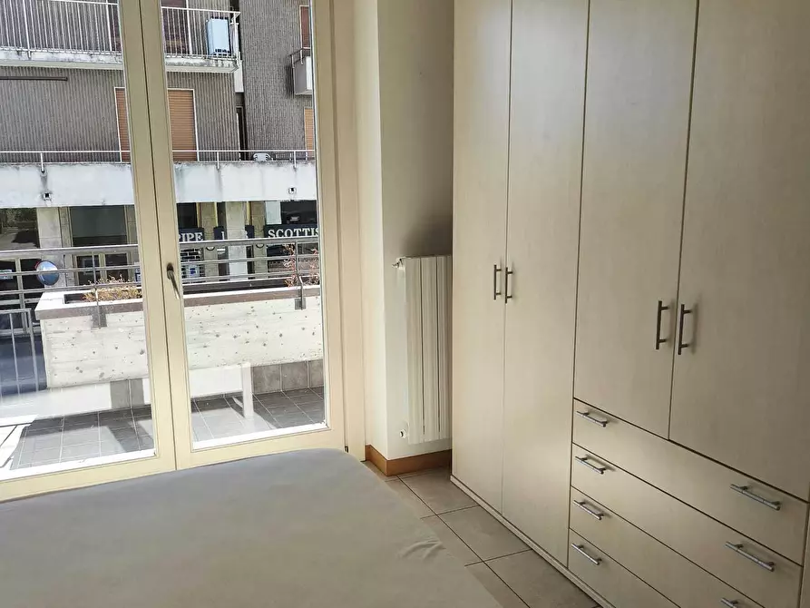 Immagine 10 di Bilocale in vendita  in via cattaneo a Gallarate