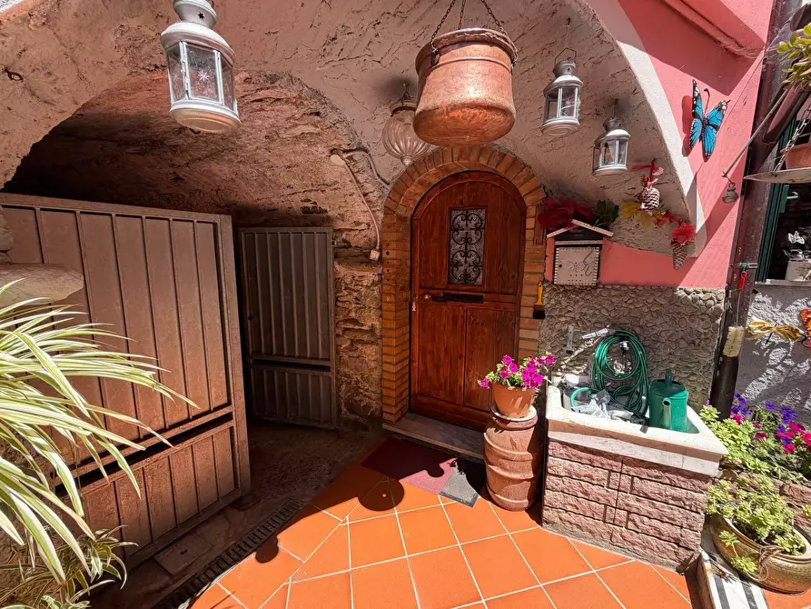 Immagine 26 di Terratetto in vendita  in Via Sandro Pertini 4 a Ortonovo