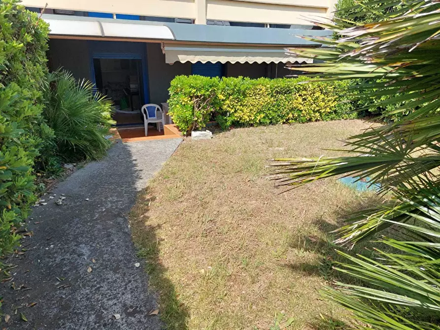 Immagine 4 di Bilocale in vendita  in Viale Galileo Galilei 133 a Carrara