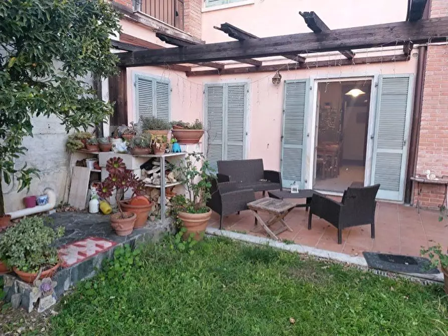 Immagine 23 di Casa semindipendente in vendita  in Via Cavour 15 a Carrara