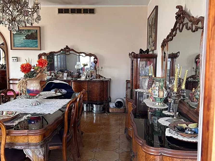 Immagine 10 di Casa semindipendente in vendita  in Via Provinciale 114 a Castelnuovo Magra